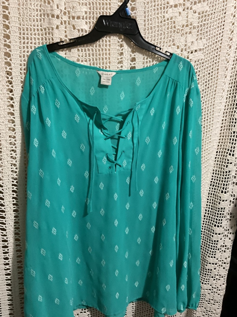 Ariat chiffon pullover blouse lacu-up front XXL